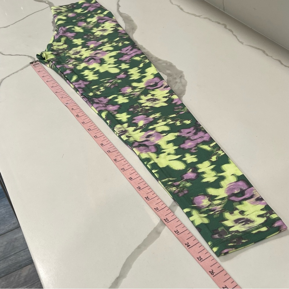 Aerie Women Offline Green Floral Print High Rise
Crossover 7/8 Tight Leggings S - Picture 14 of 15